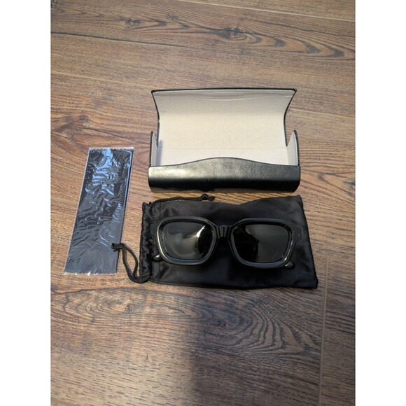 Quince Ibiza Polarized Acetate Sunglasses Clear Sage With Green Lens Standard main image 3